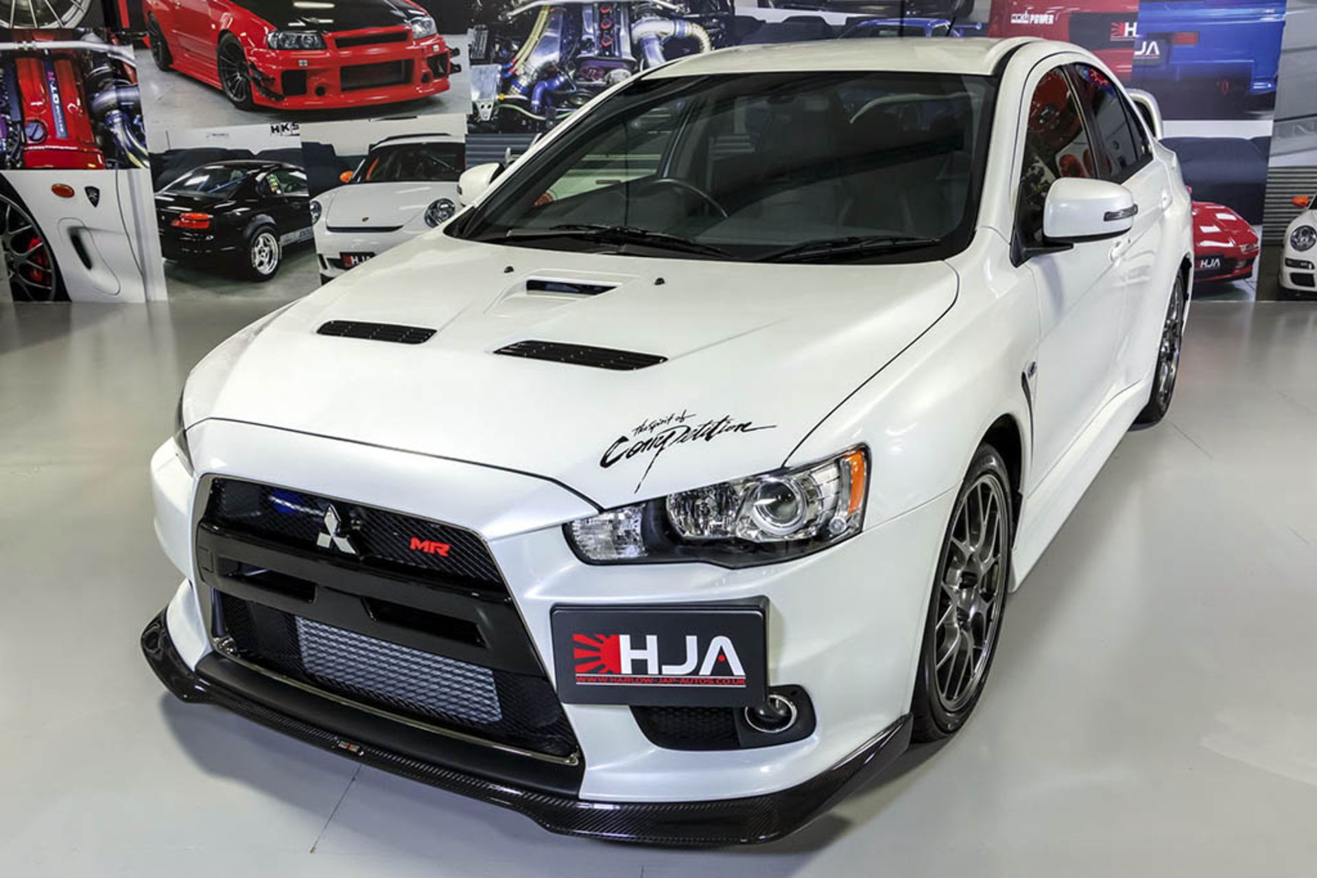 Mitsubishi-Lancer-EVO-FInal-Edition-1
