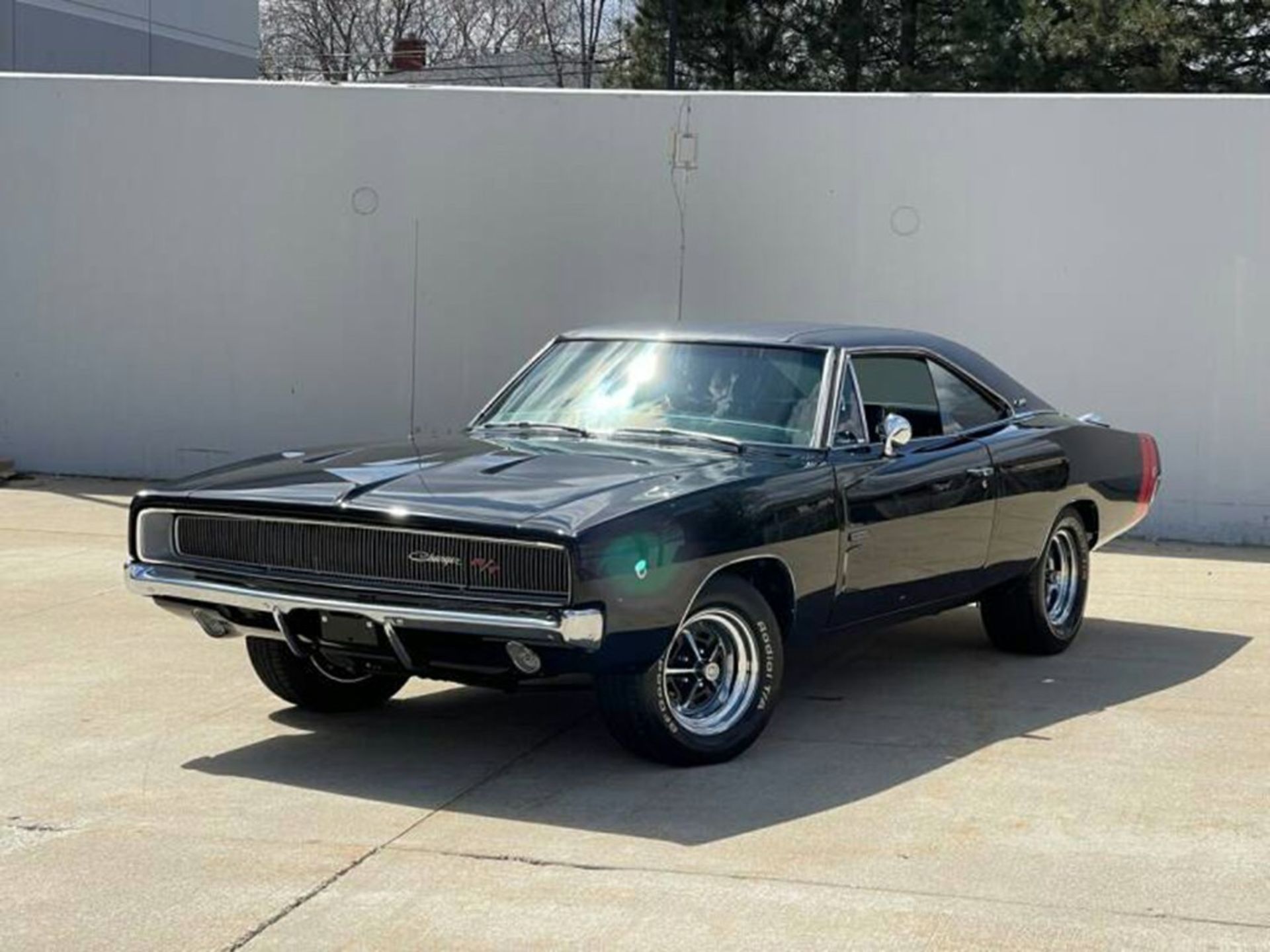 1968-dodge-charger-rt-hemi-426-4spd-xs29-vin-rotisserie-restored-3