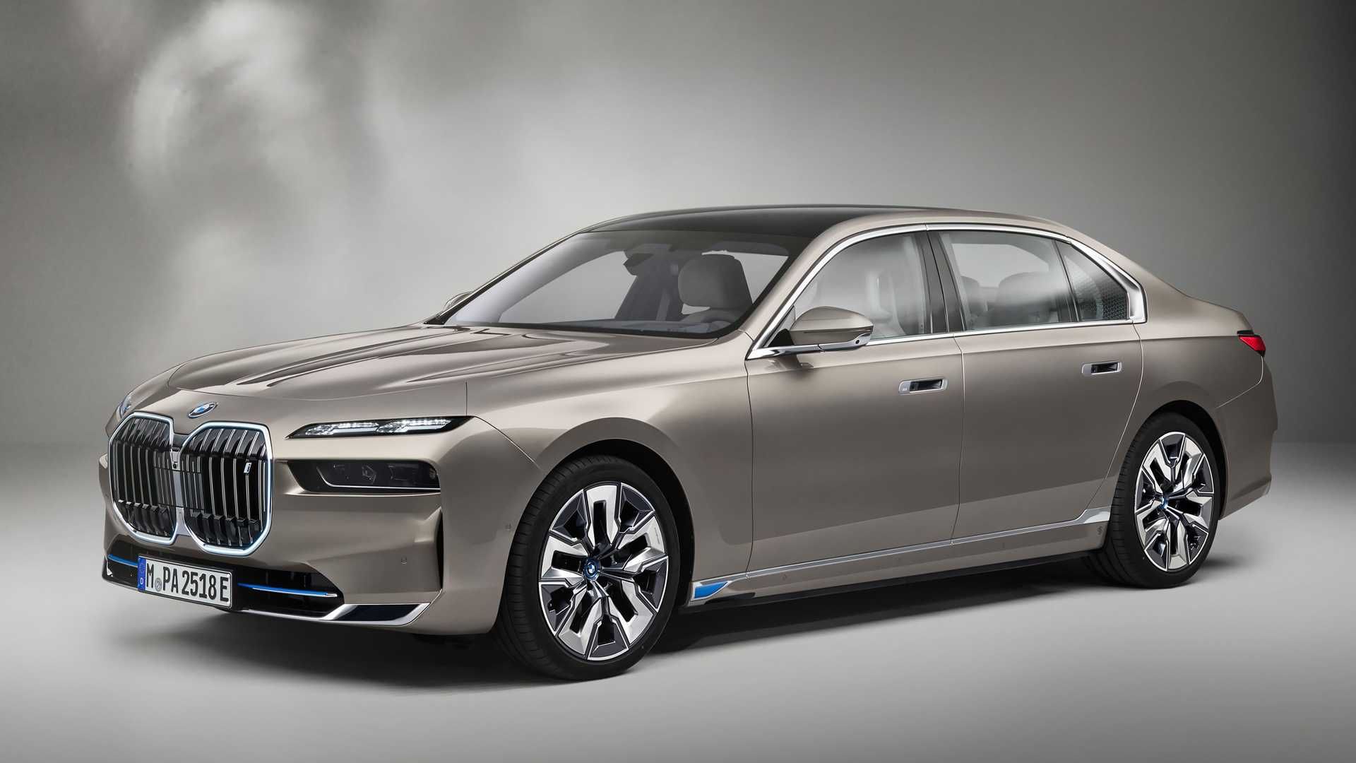2022-bmw-i7 (4)