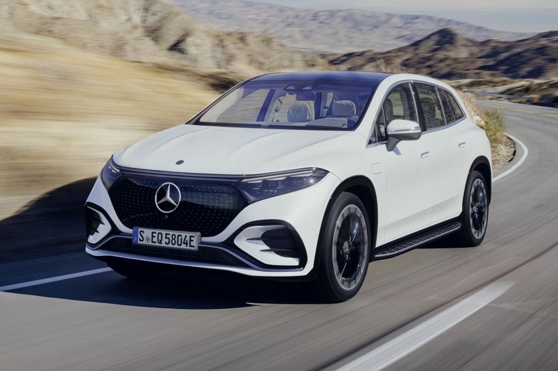 2023-Mercedes-EQS-SUV-8
