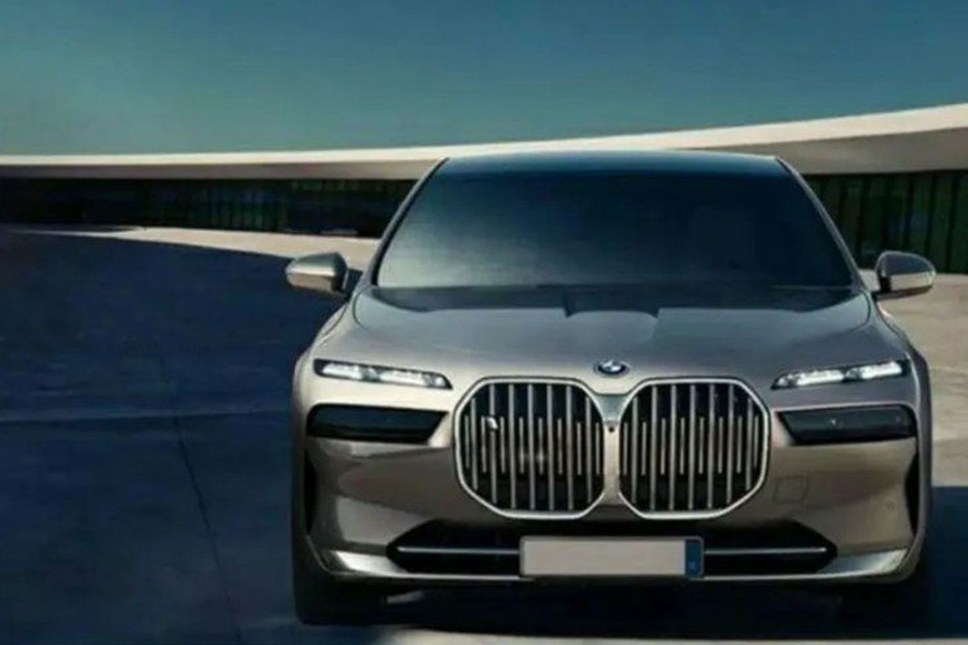 BMW-7-Series-1