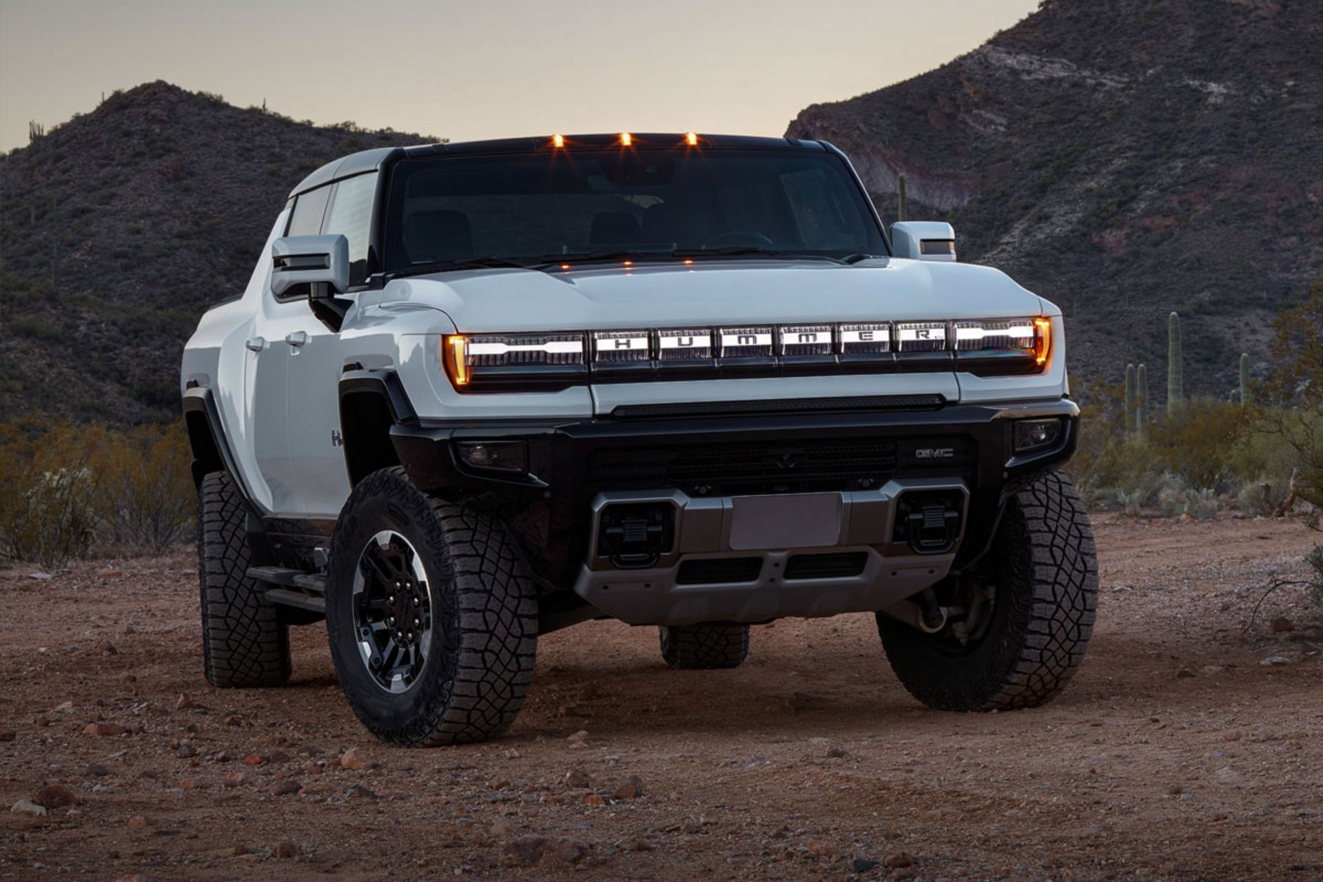 GMC-Hummer-EV-19