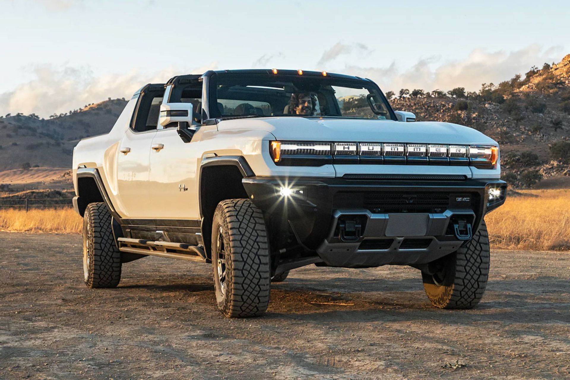 GMC-Hummer-EV-21