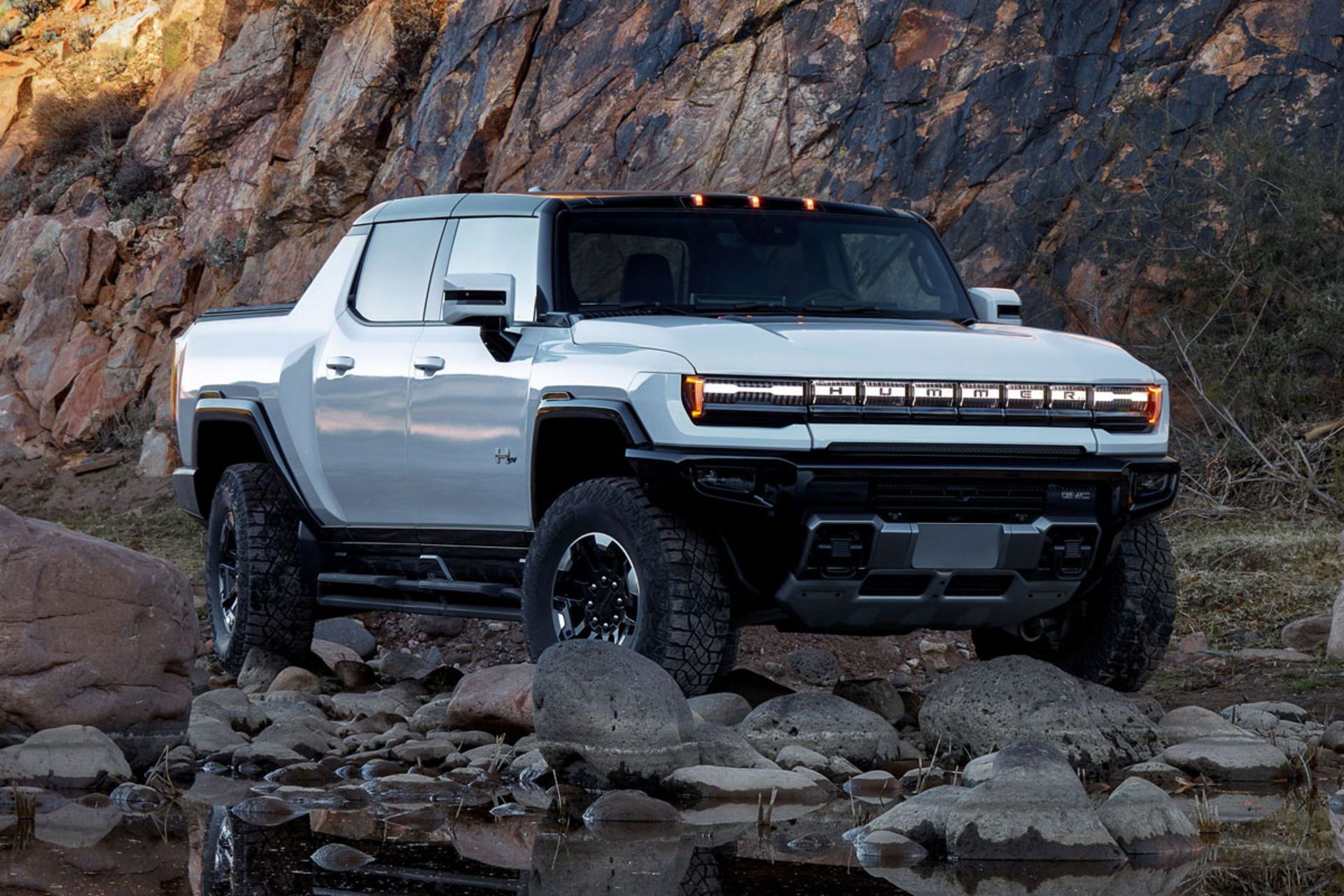 GMC-Hummer-EV-5