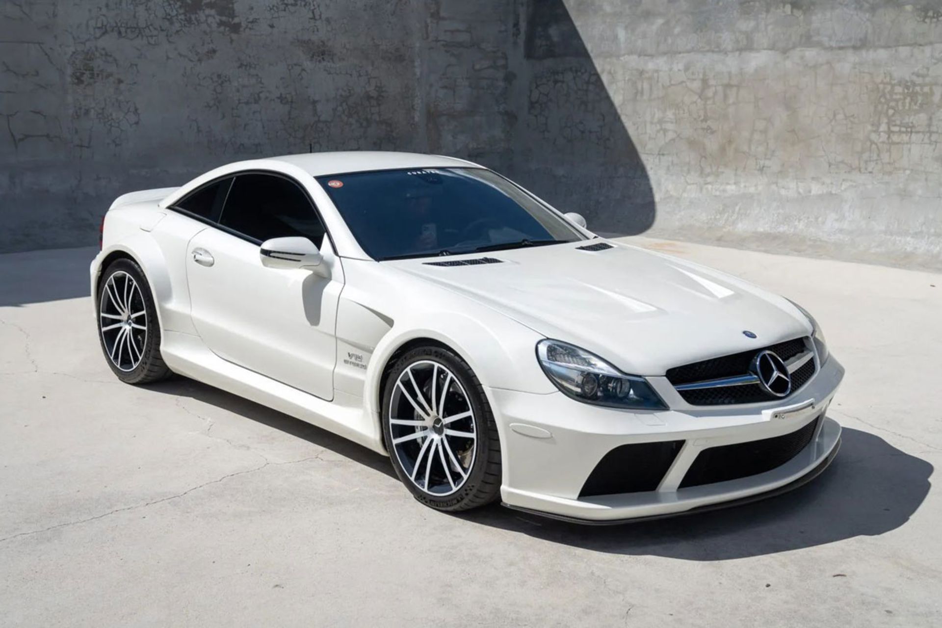 Mercedes-Benz-SL65-AMG-1