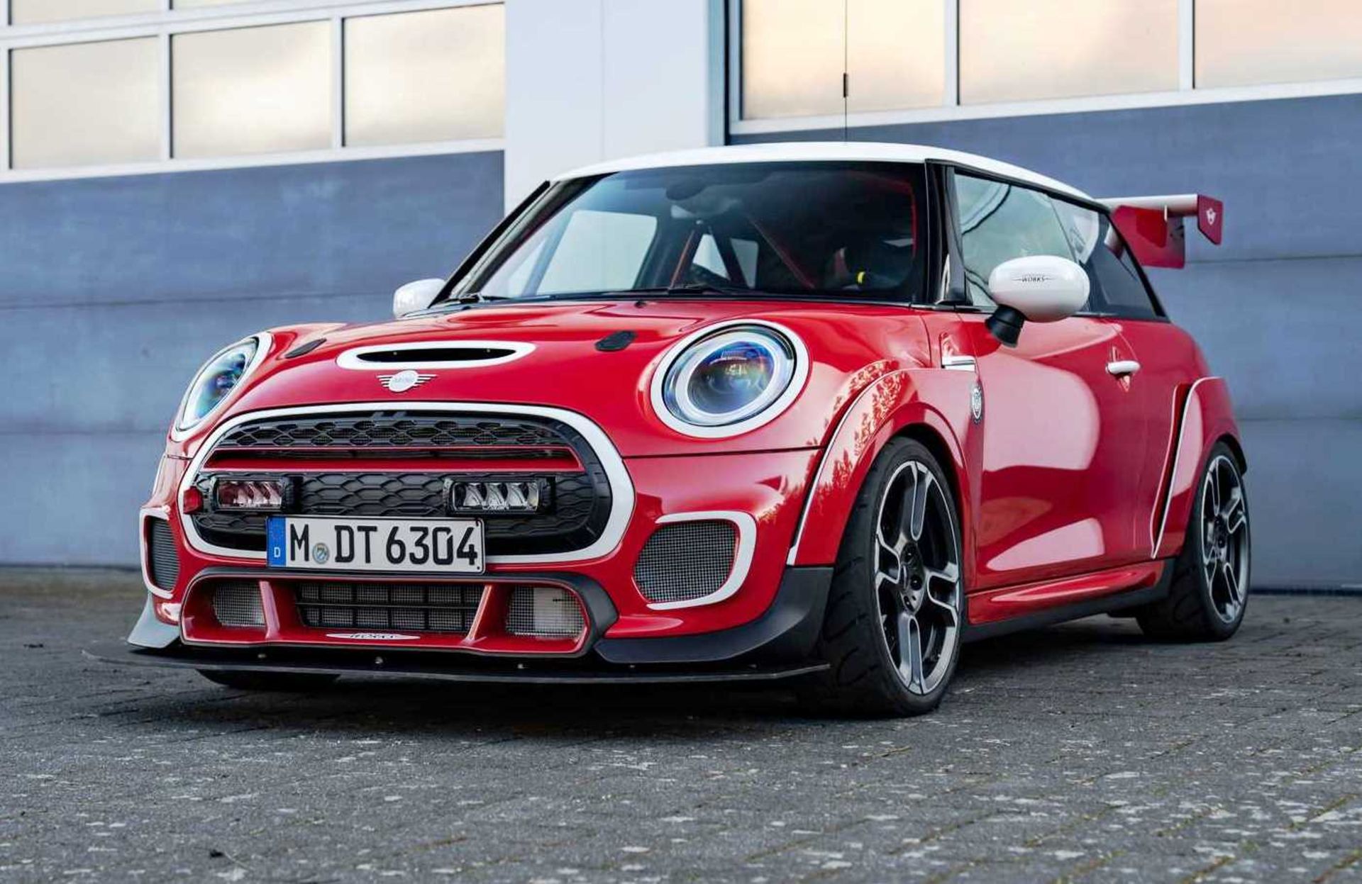 mini-john-cooper-works-by-bulldog-racing-for-the-2022-nurburgring-endurance-race (2)