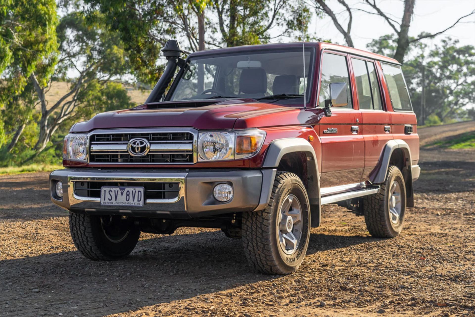 2021-toyota-landcruiser-70-