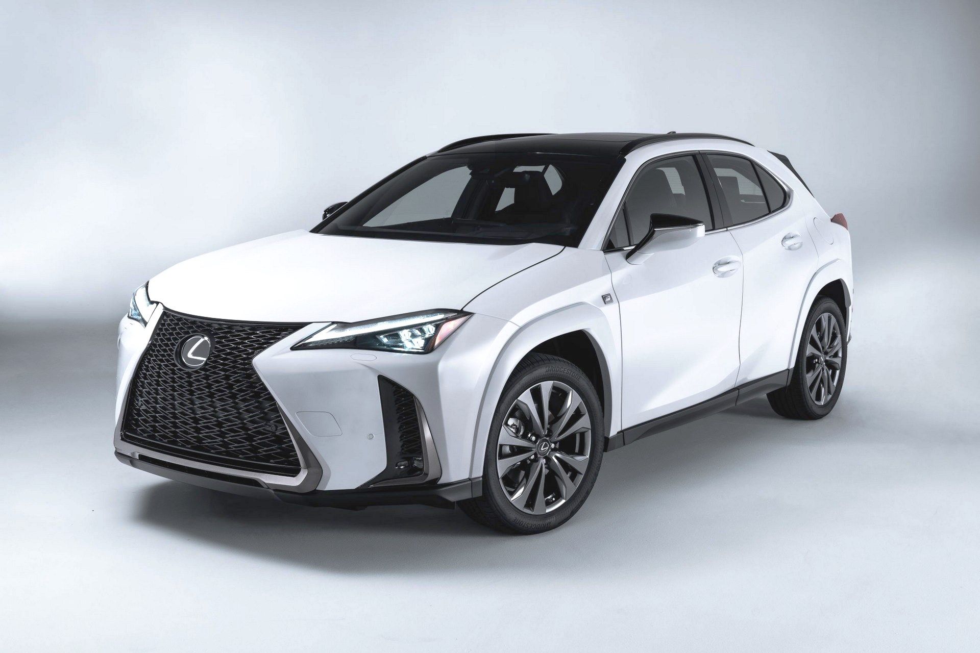 2023-Lexus-UX-F-Sport-1