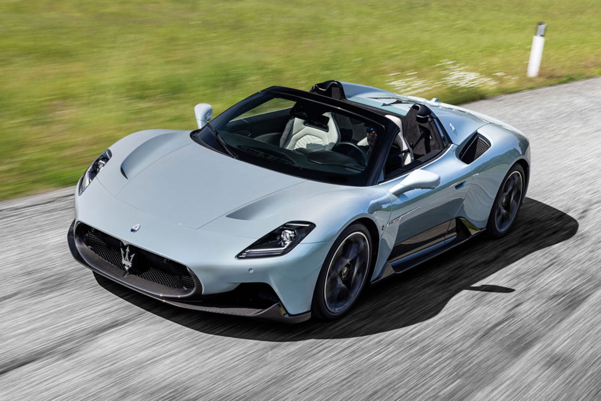 2023-Maserati-MC20-Cielo-3