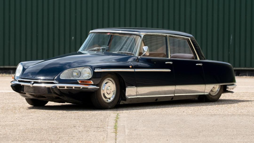 1969-Citroen-DS-21-Majesty-Saloon-1s