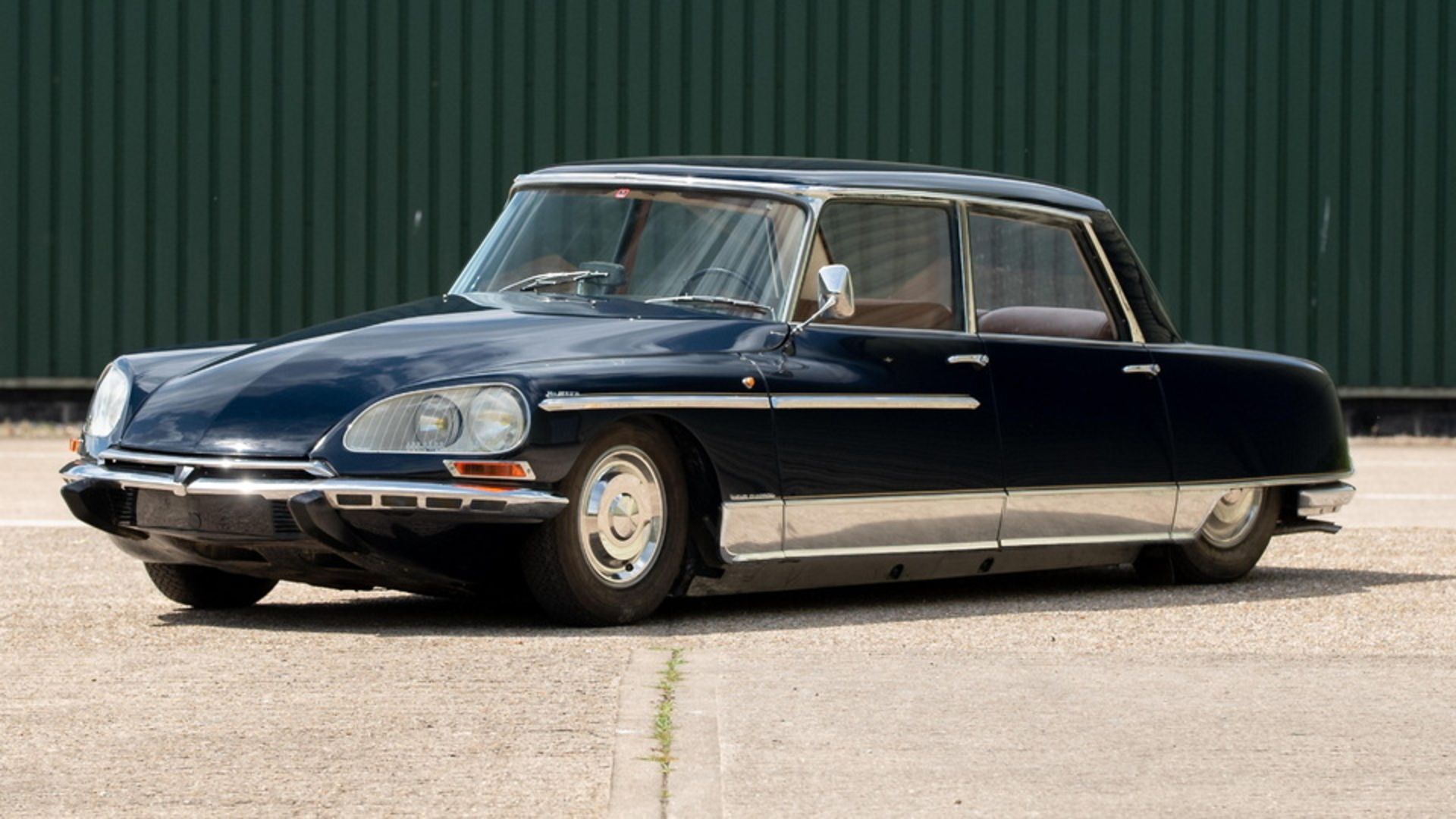 1969-Citroen-DS-21-Majesty-Saloon-1s
