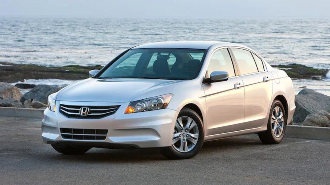 2011-honda-accord-front-left