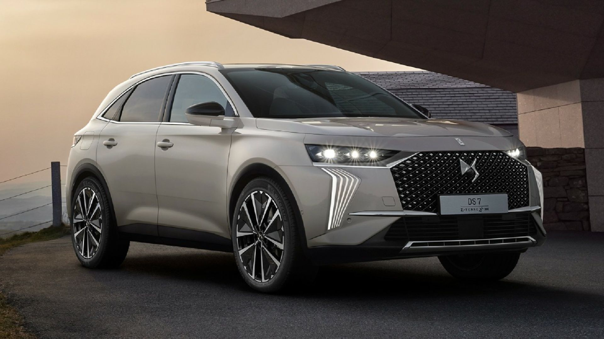 2022-DS-7-Crossback-5s