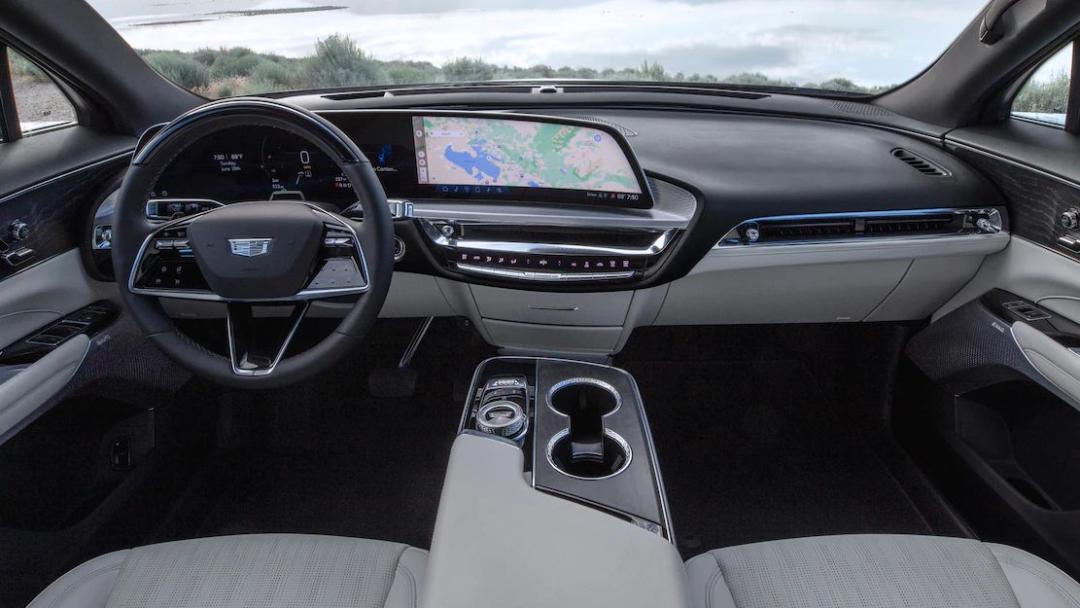 2023-Cadillac-Lyriq-EV-interior-cabin