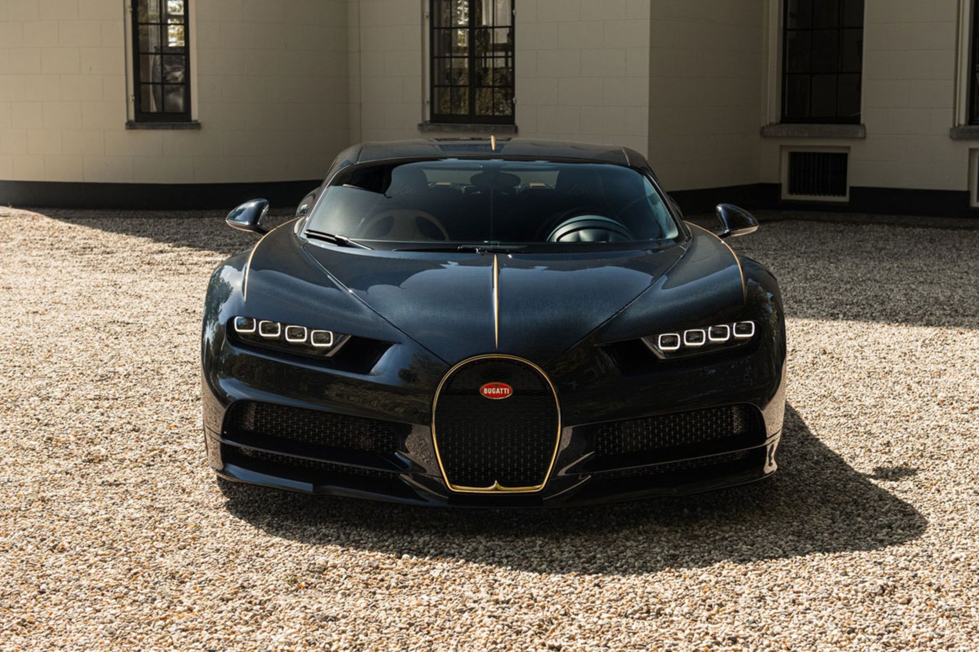 Bugatti-Chiron-LEbe-2