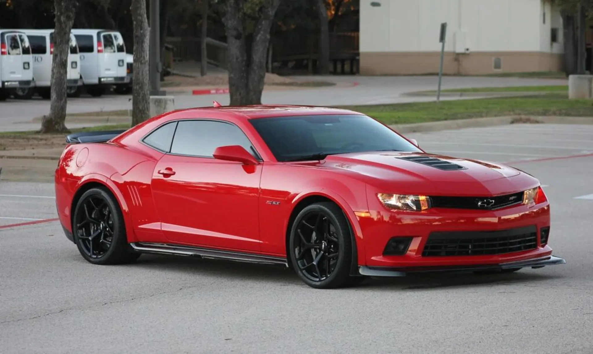 Chevrolet-Camaro-Z28-1_2