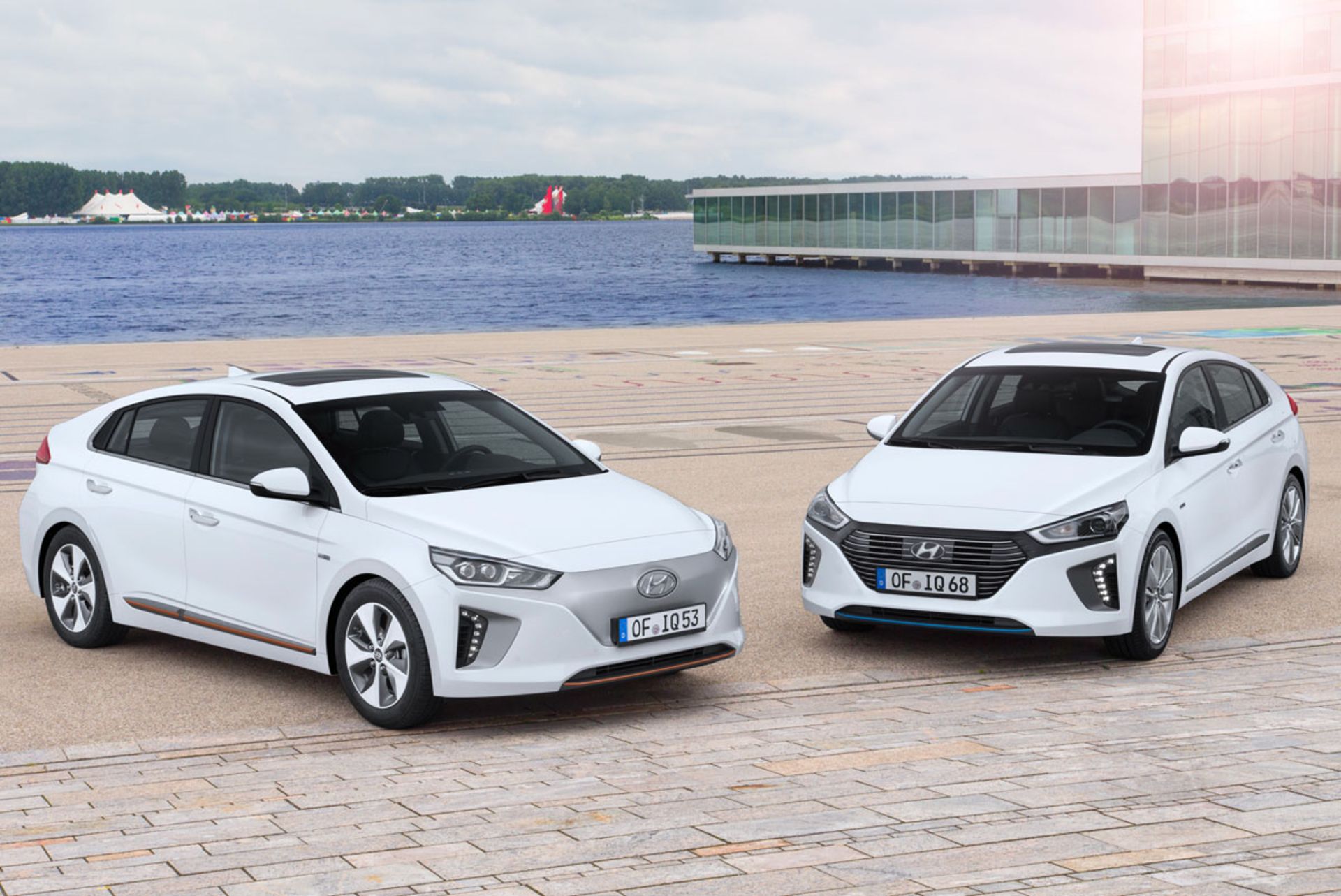 Hyundai-Ioniq-1