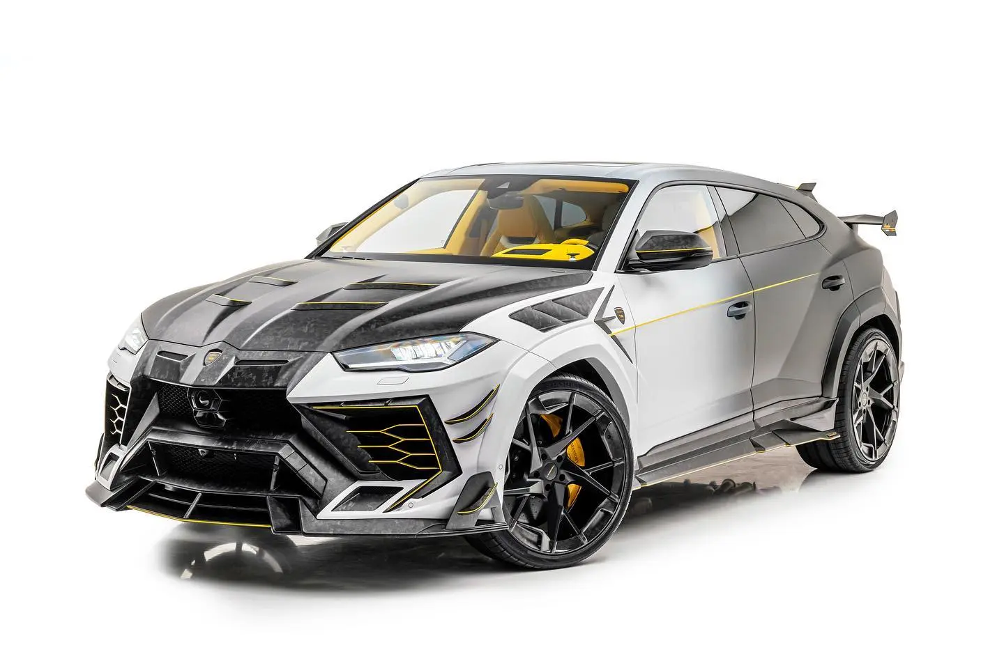 Mansory-Lamborghini-Urus-1