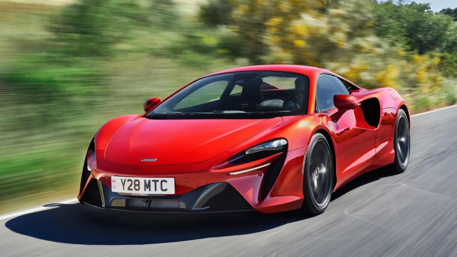 McLaren-Artura-(4)_vb9ruh