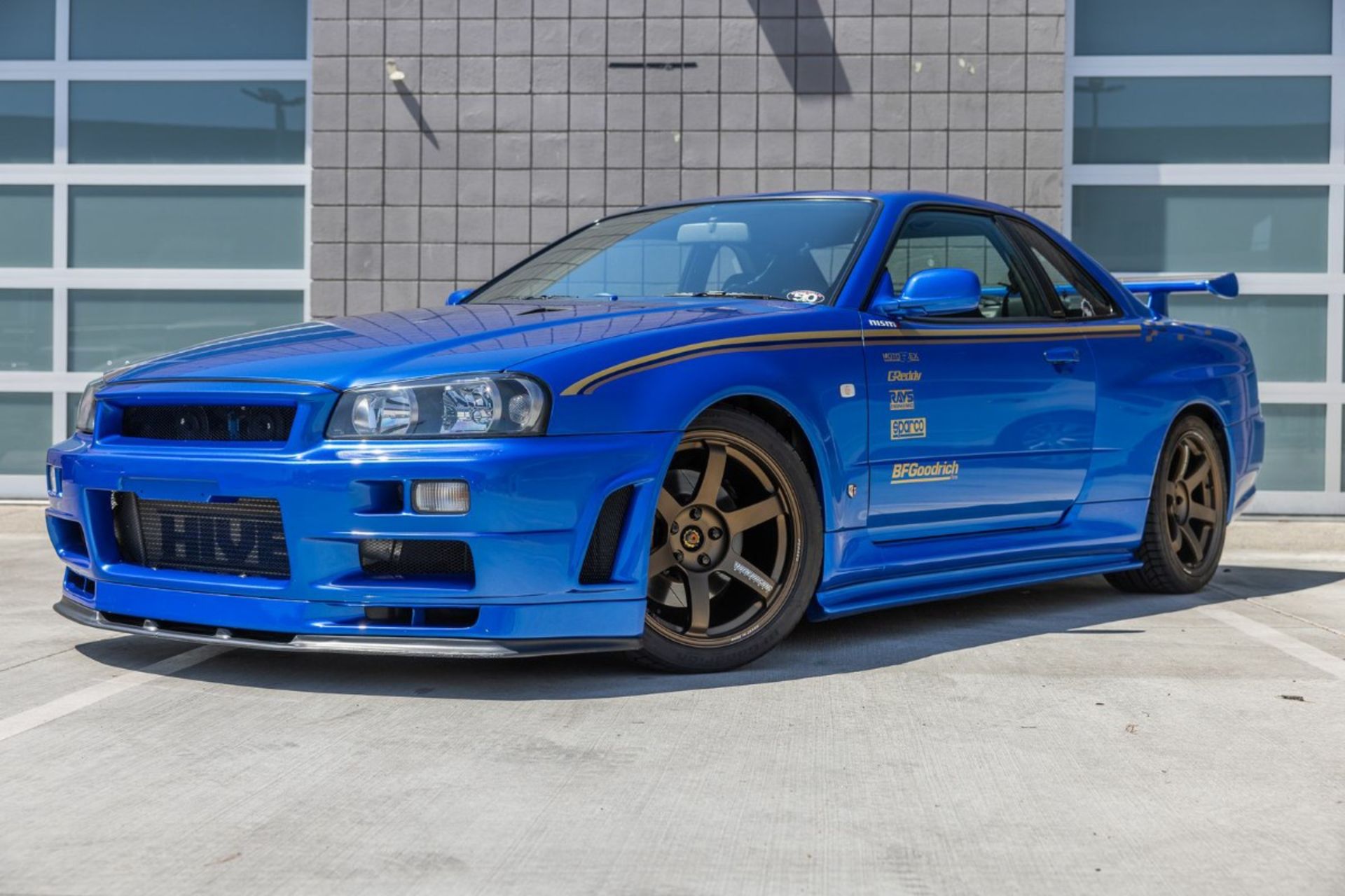 Nissan-Skyline-R34-GT-R-10
