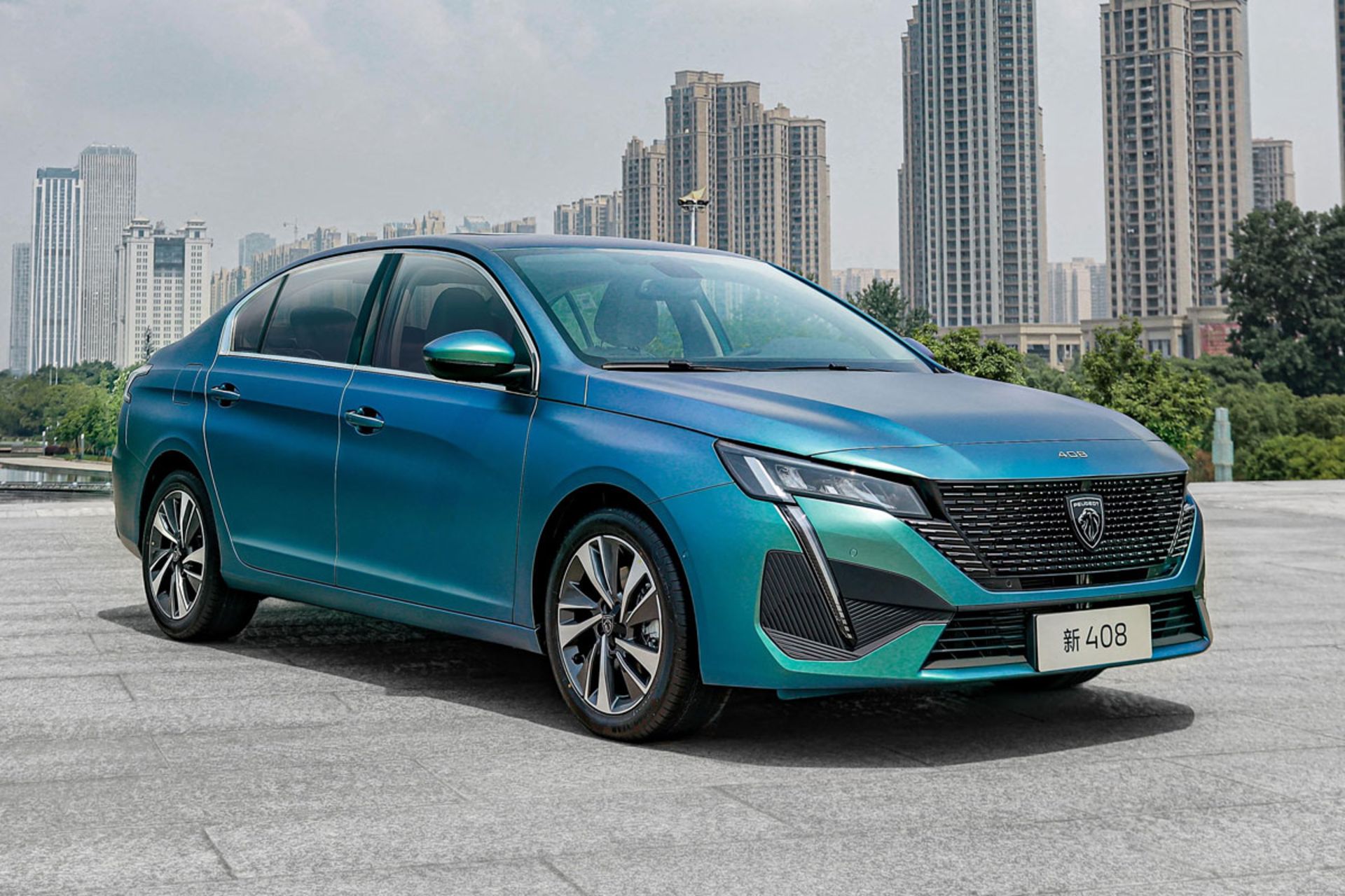 Peugeot-408-1
