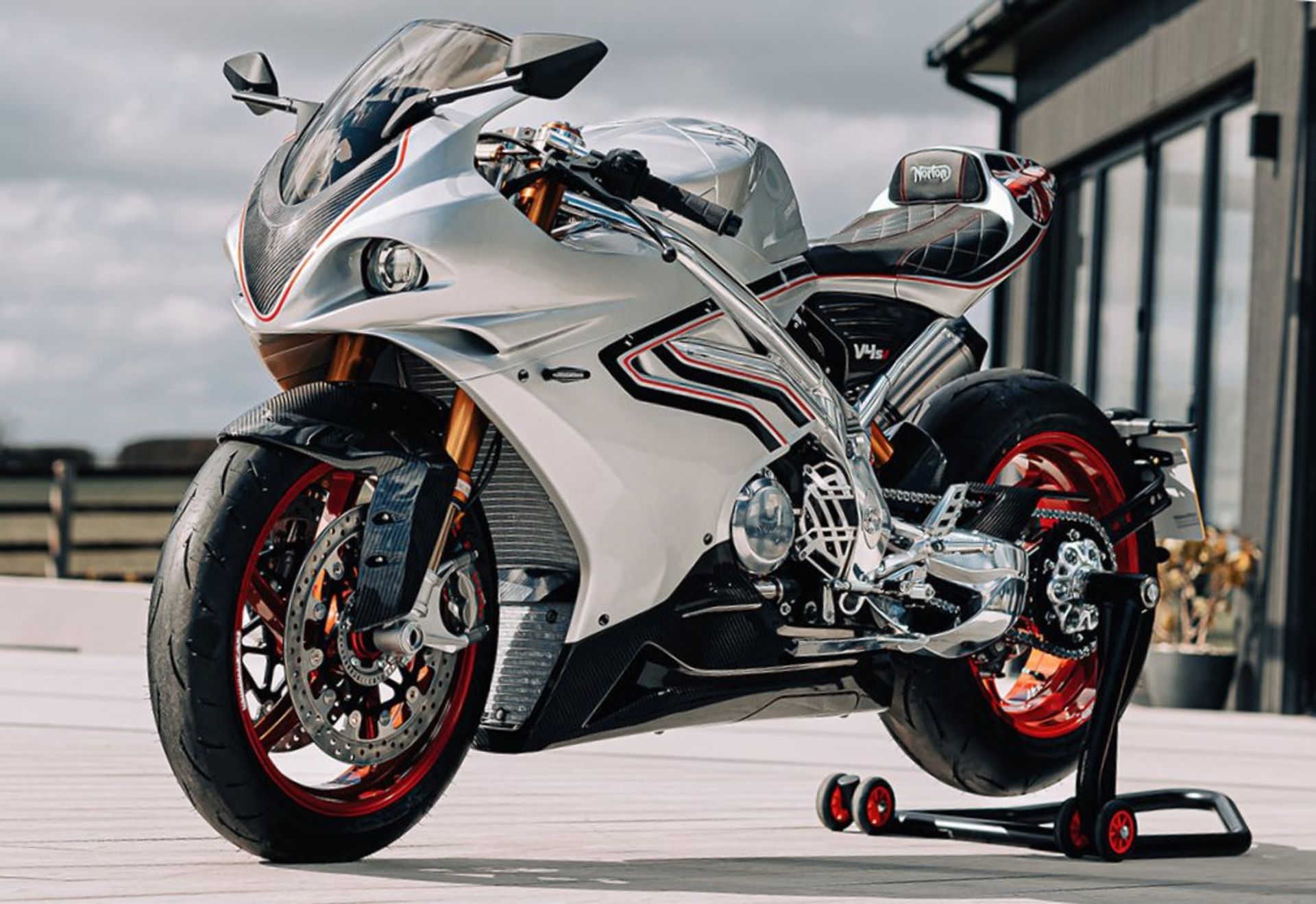 new-norton-v4sv (6)