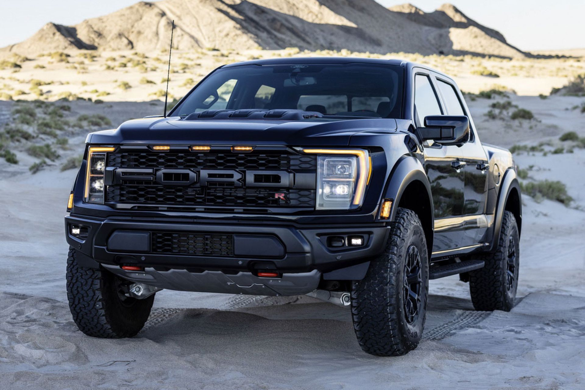 Ford-Raptor-R-3