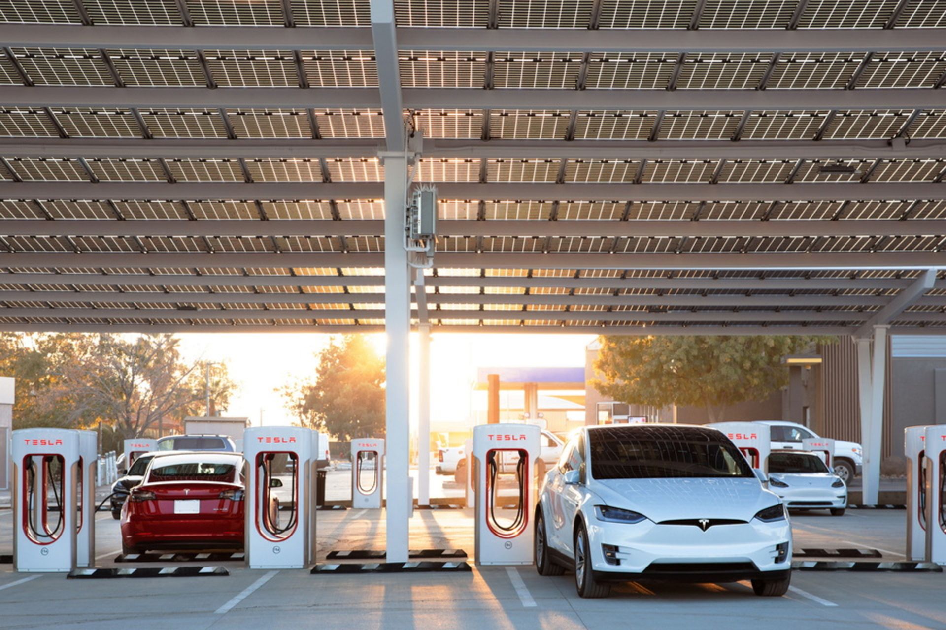 Tesla-Supercharger-1