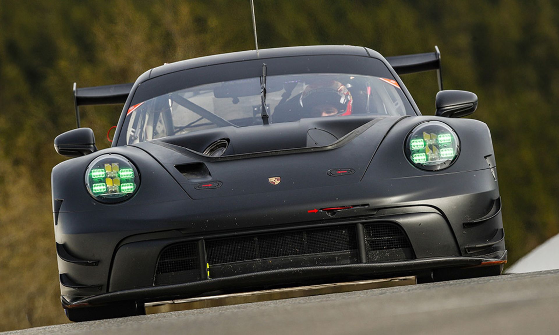 teaser-for-2023-porsche-911-gt3-r-race-car_100847298_l