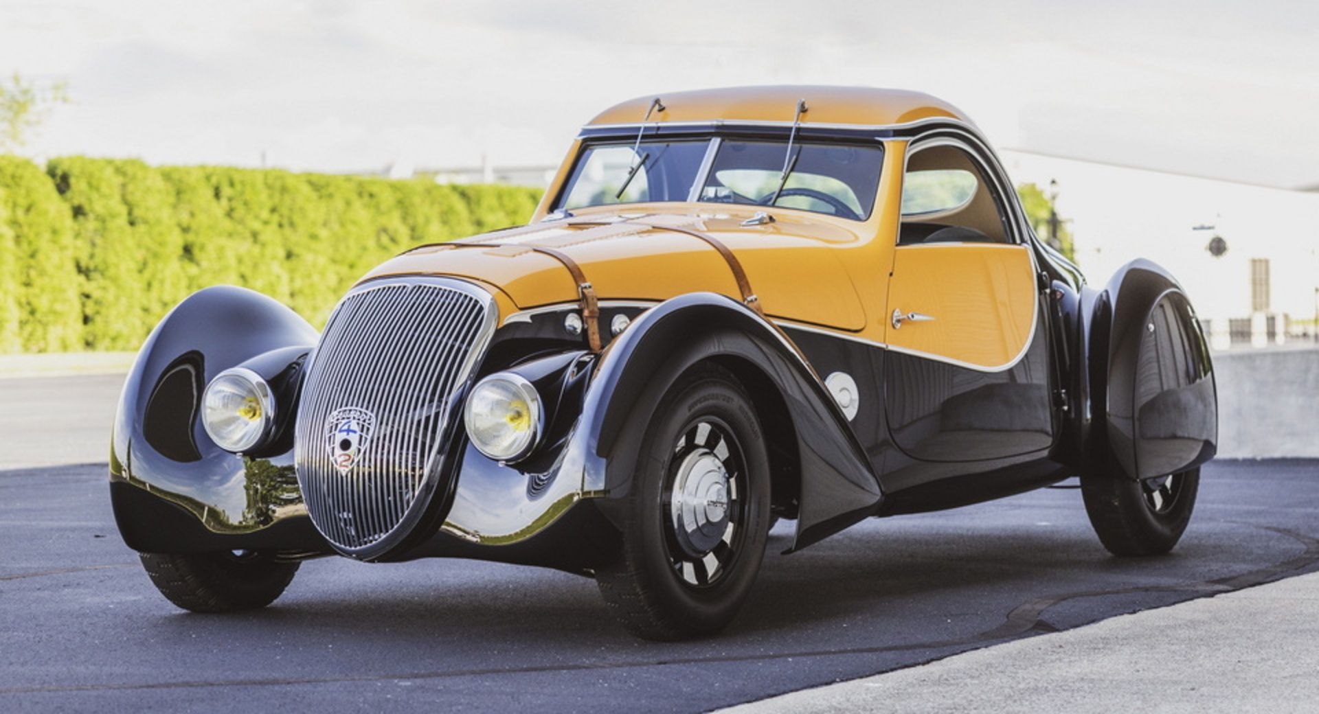 1938-Peugeot-402-Darlmat-Special-Coupe-by-Pourtout-9