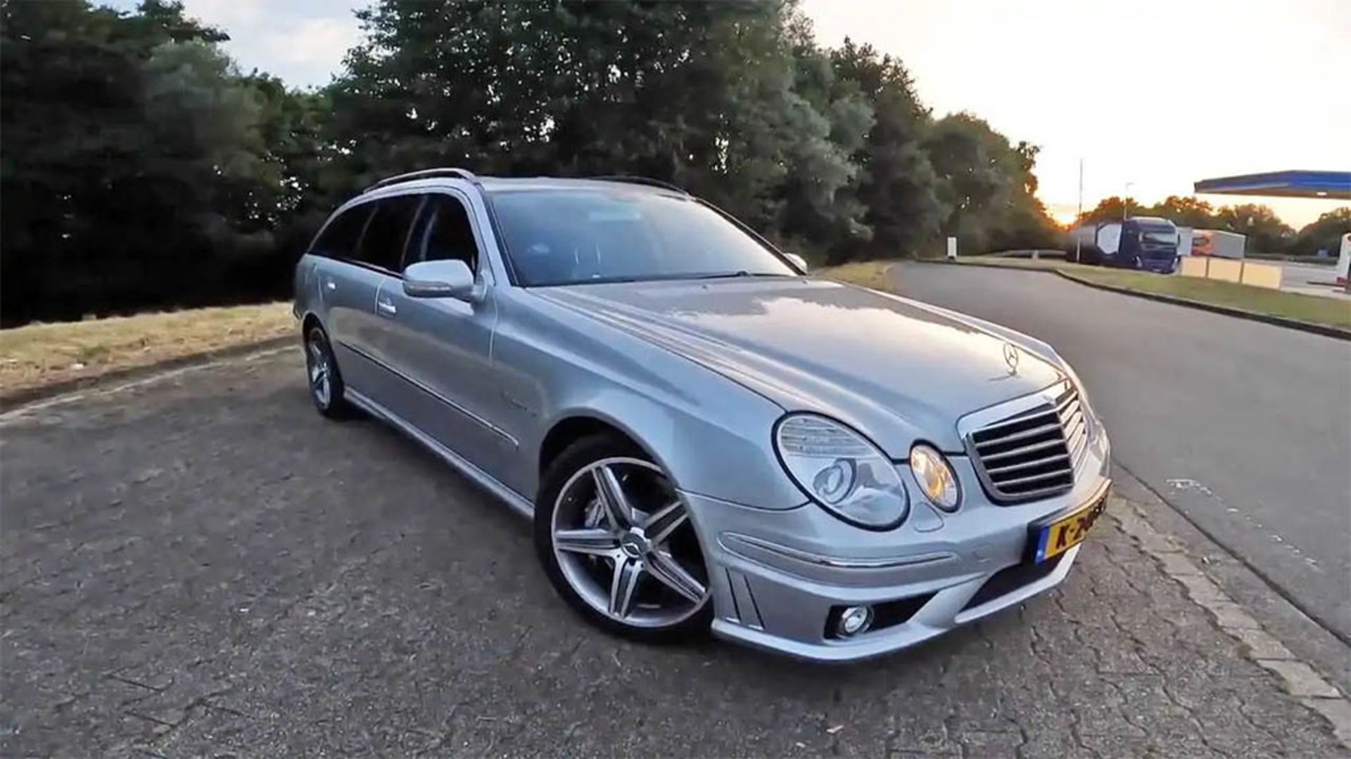 2004-mercedes-benz-e55-amg