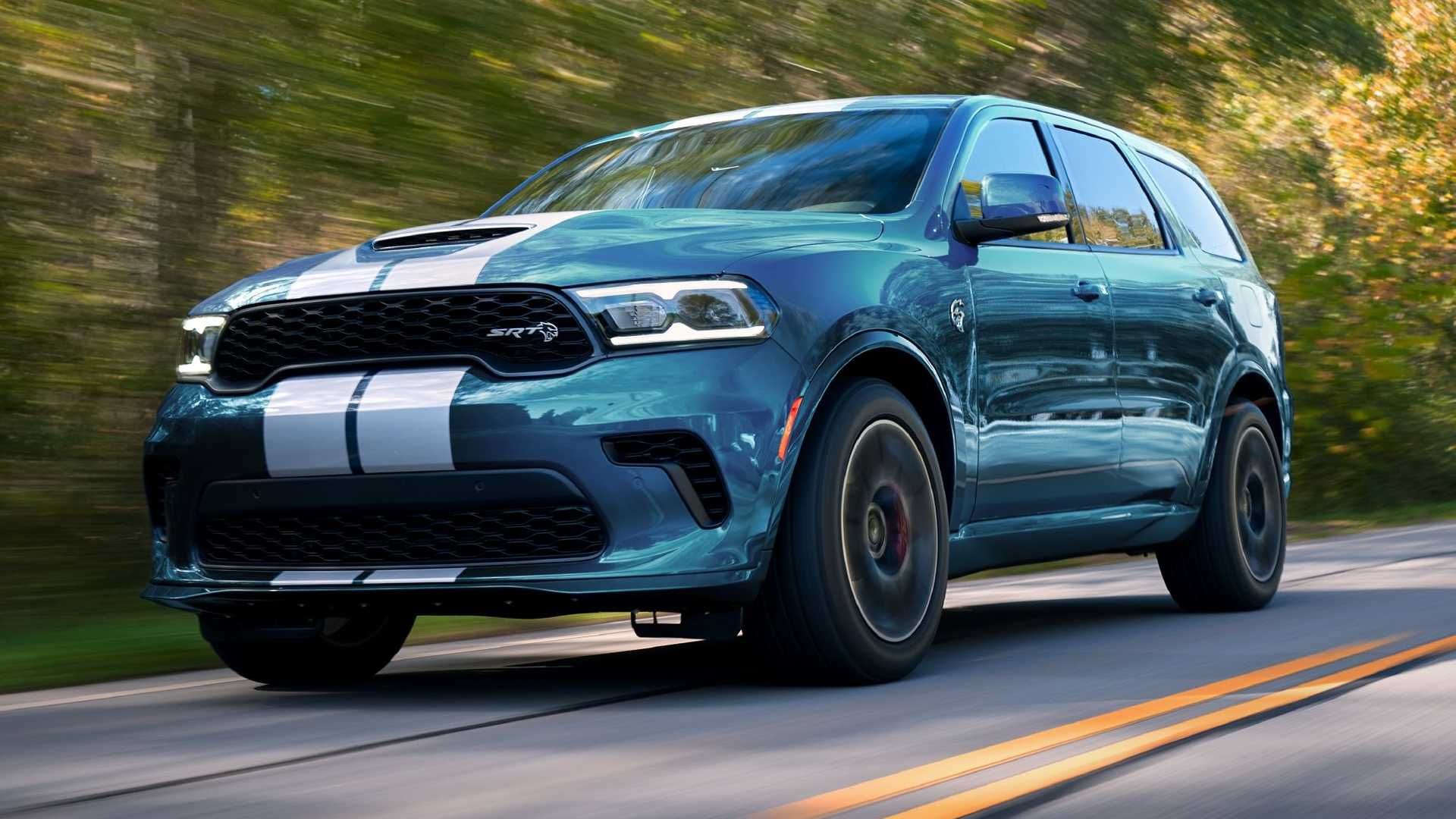 2023-dodge-durango-srt-hellcat-side-view (1)