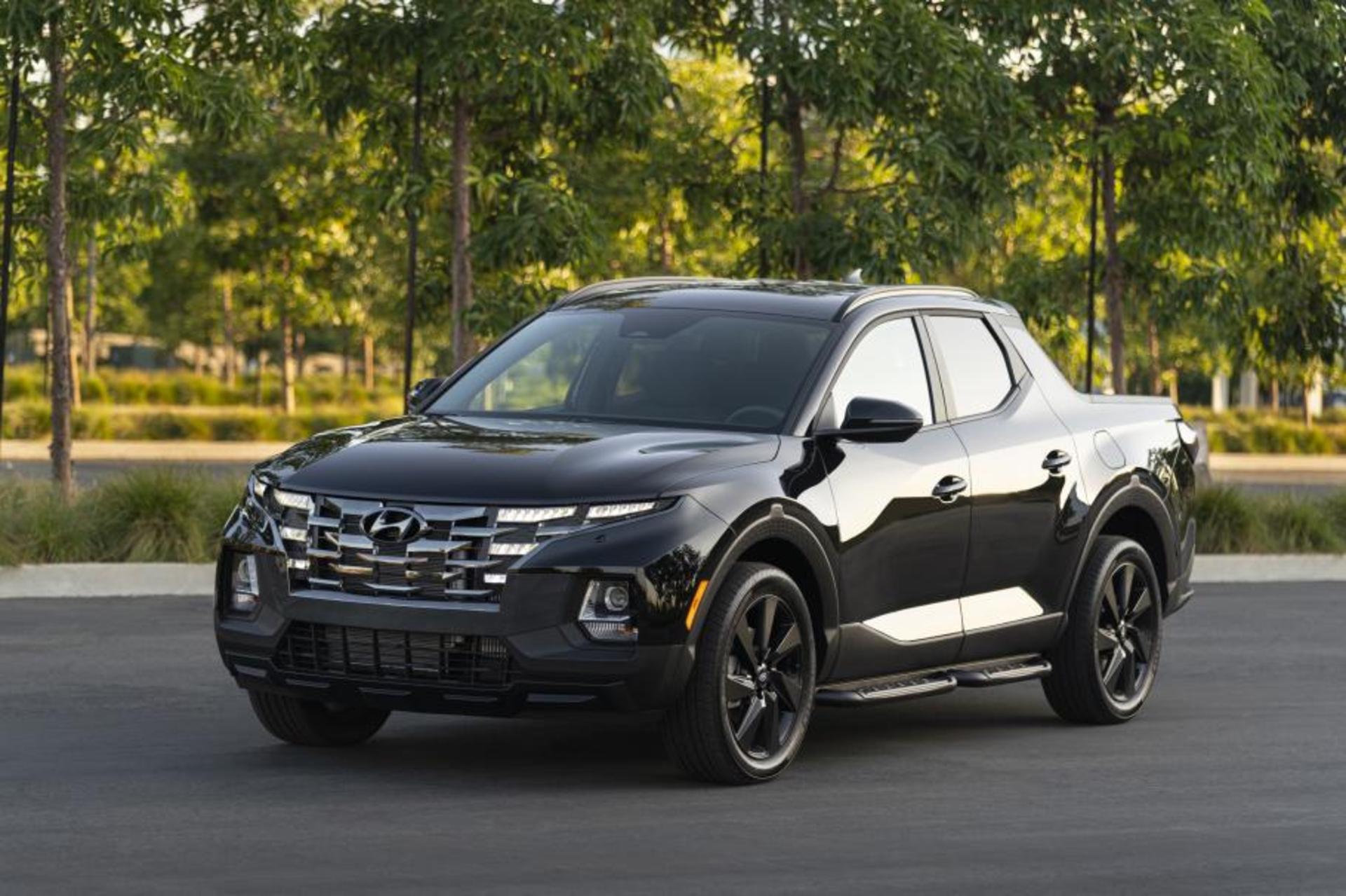 2023-hyundai-santa-cruz-night-05