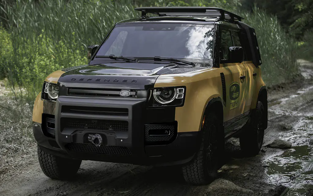 7-land-rover-defender-trophy-edition-pour-un-club-select-d-aventuriers