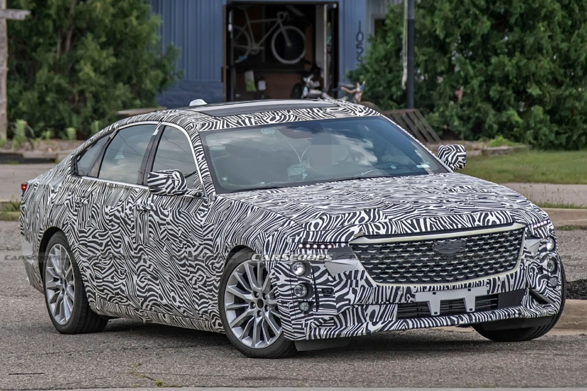 Cadillac-CT6-Scoop-5