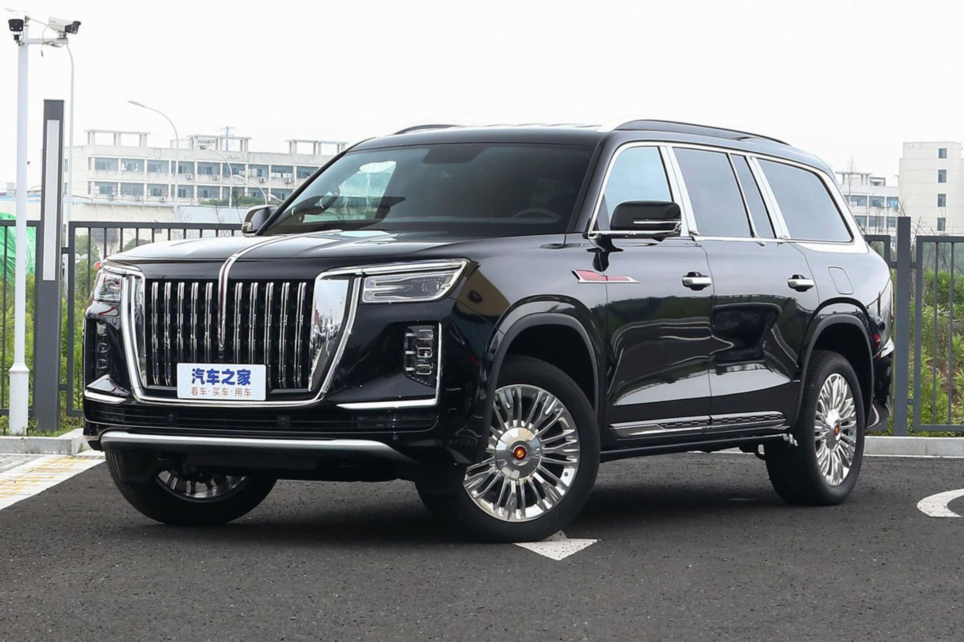 Hongqi-LS7-1