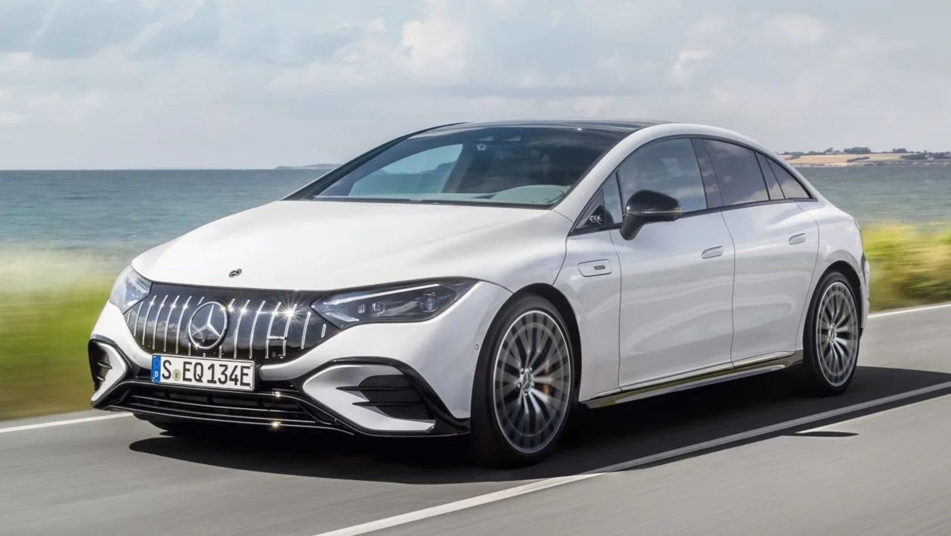 Mercedes-AMG EQE 53 2022-12