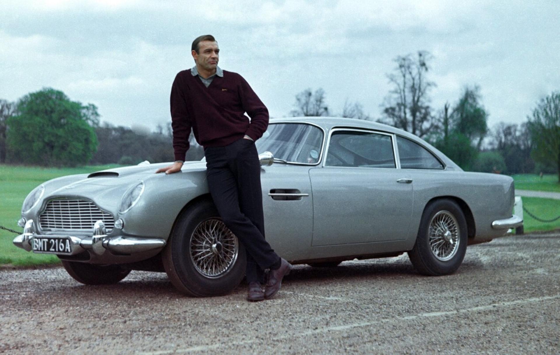 GOLDFINGER, Sean Connery, 1964.
