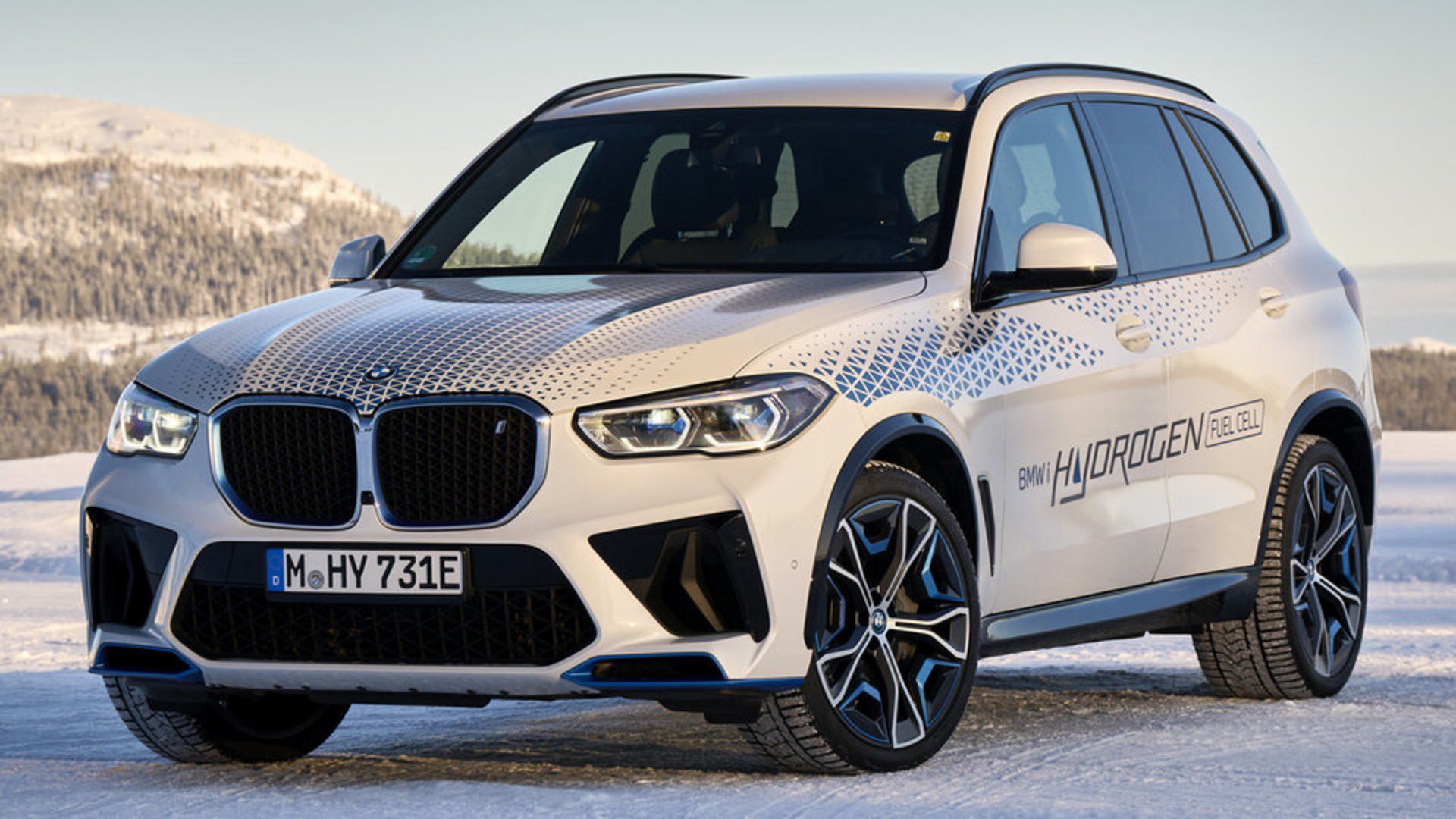 rsz_carpixelnet-2022-bmw-ix5-hydrogen-107784-hd