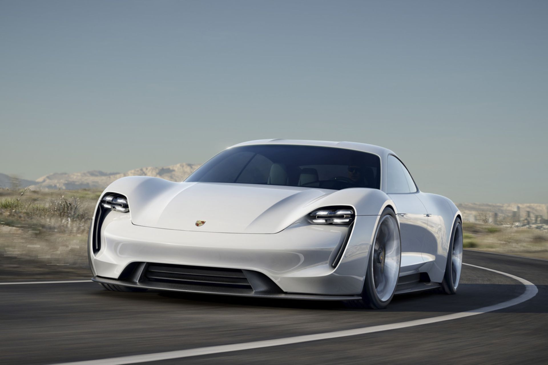 2015_Porsche_MissionE-0-1024