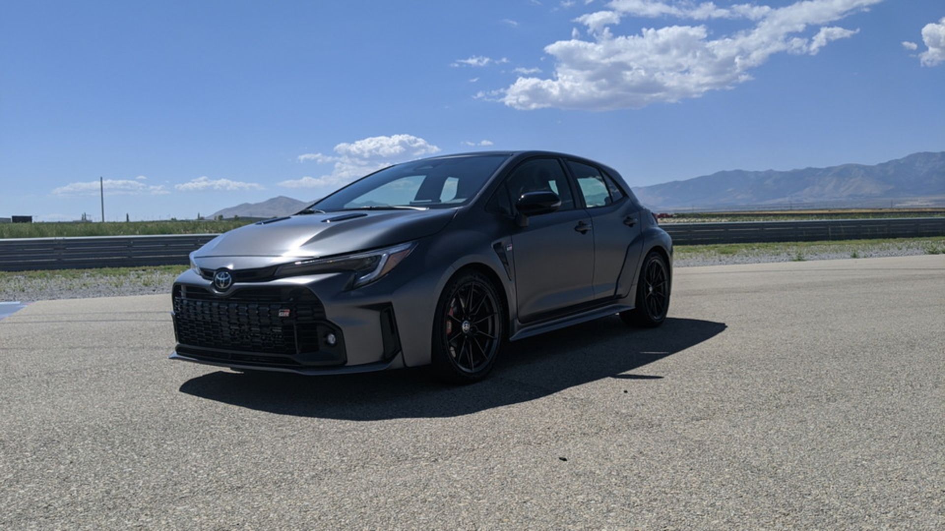 2023-GR-Corolla-20