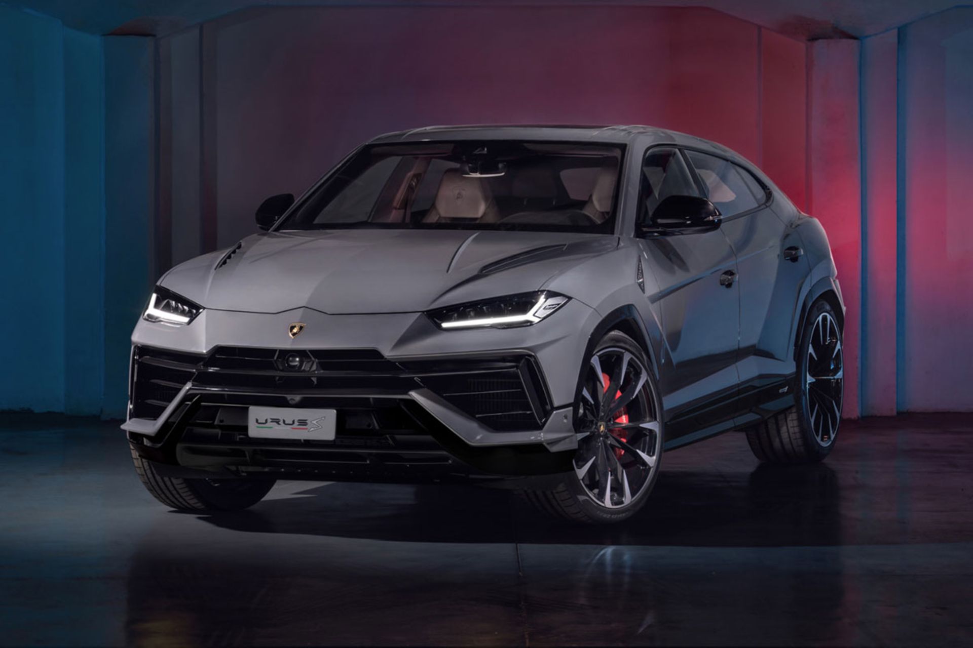 2023-Lamborghini-Urus-S-7