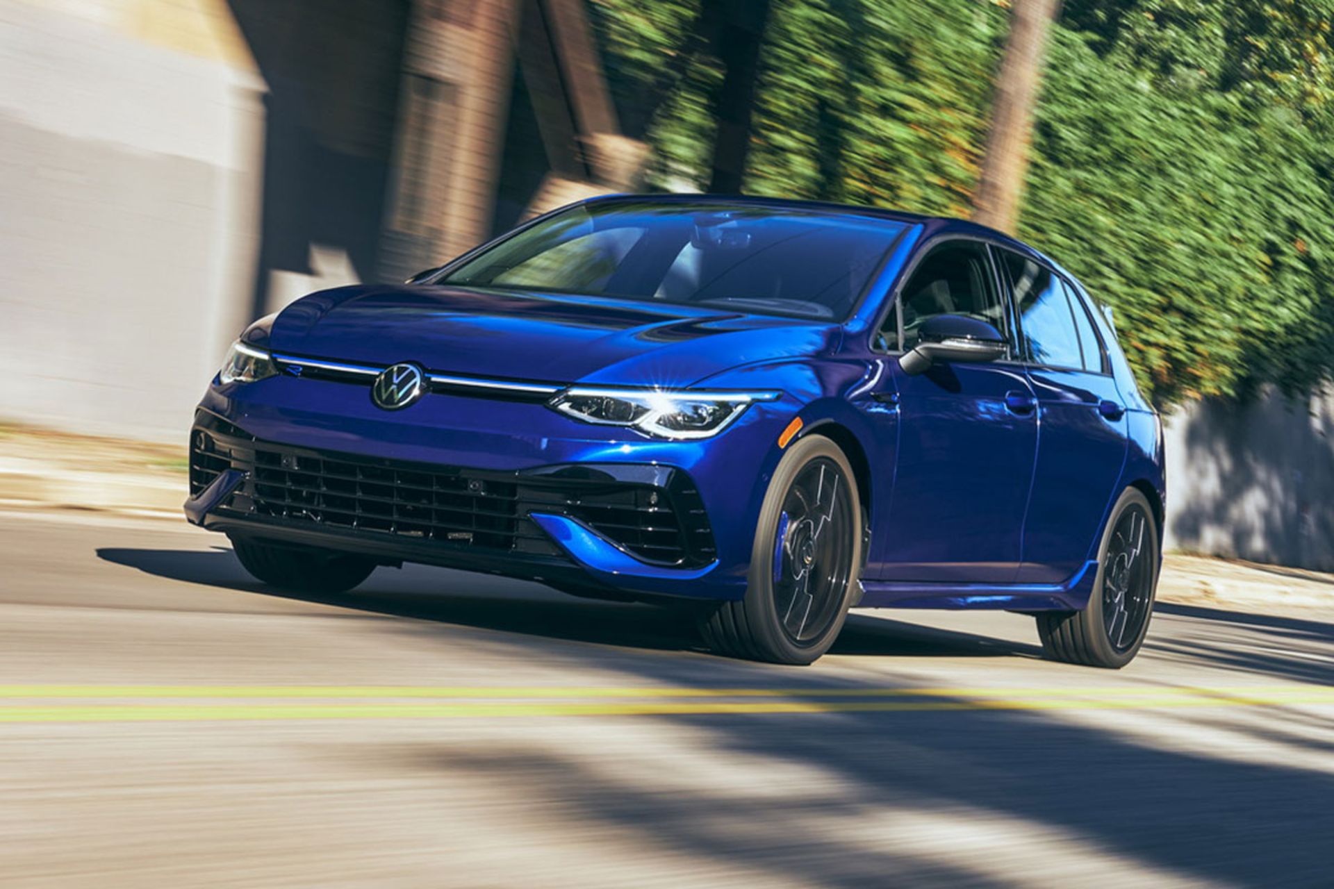 2023-VW-Golf-R-20th-1