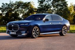 BMW-7-Series-8