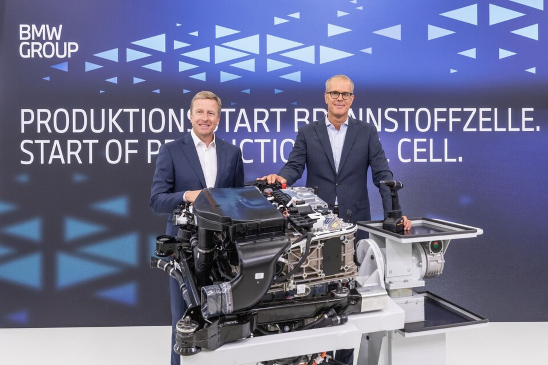 BMW-X5-Hydrogen-23