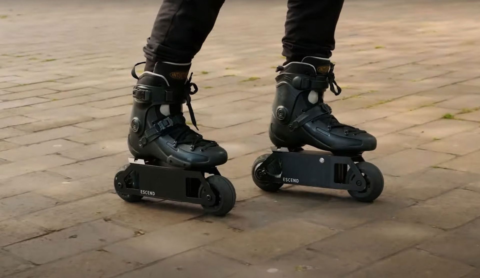 escend-blades-electric-skates-place-800w-of-power-at-your-feet-can-be-used-with-any-shoes