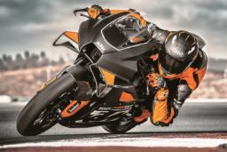 102522-2023-KTM-RC-8C-473550-RSC6251-A-F39-GCR-Action
