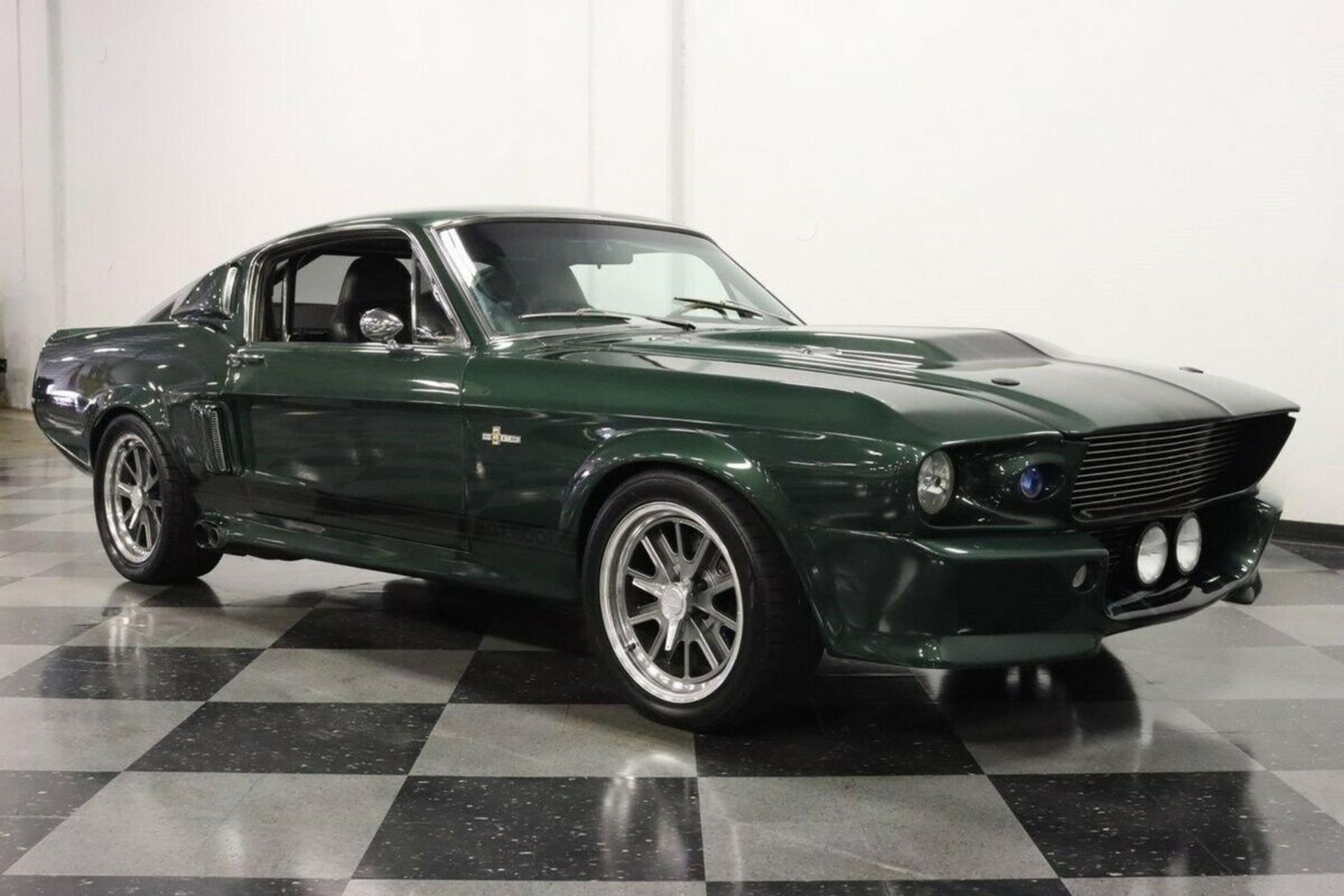 1967-Ford-Mustang-GT500E-Resto-Mod-Fastback-16