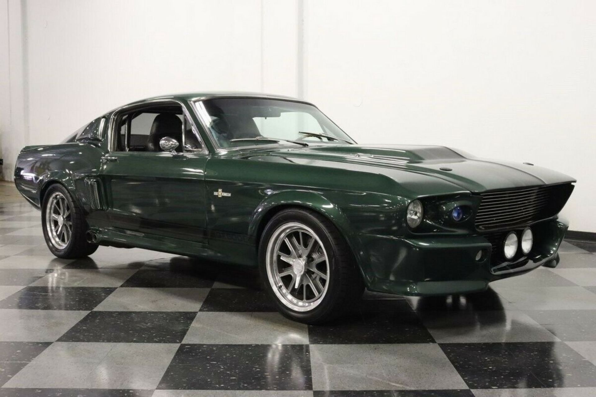 1967-Ford-Mustang-GT500E-Resto-Mod-Fastback-16