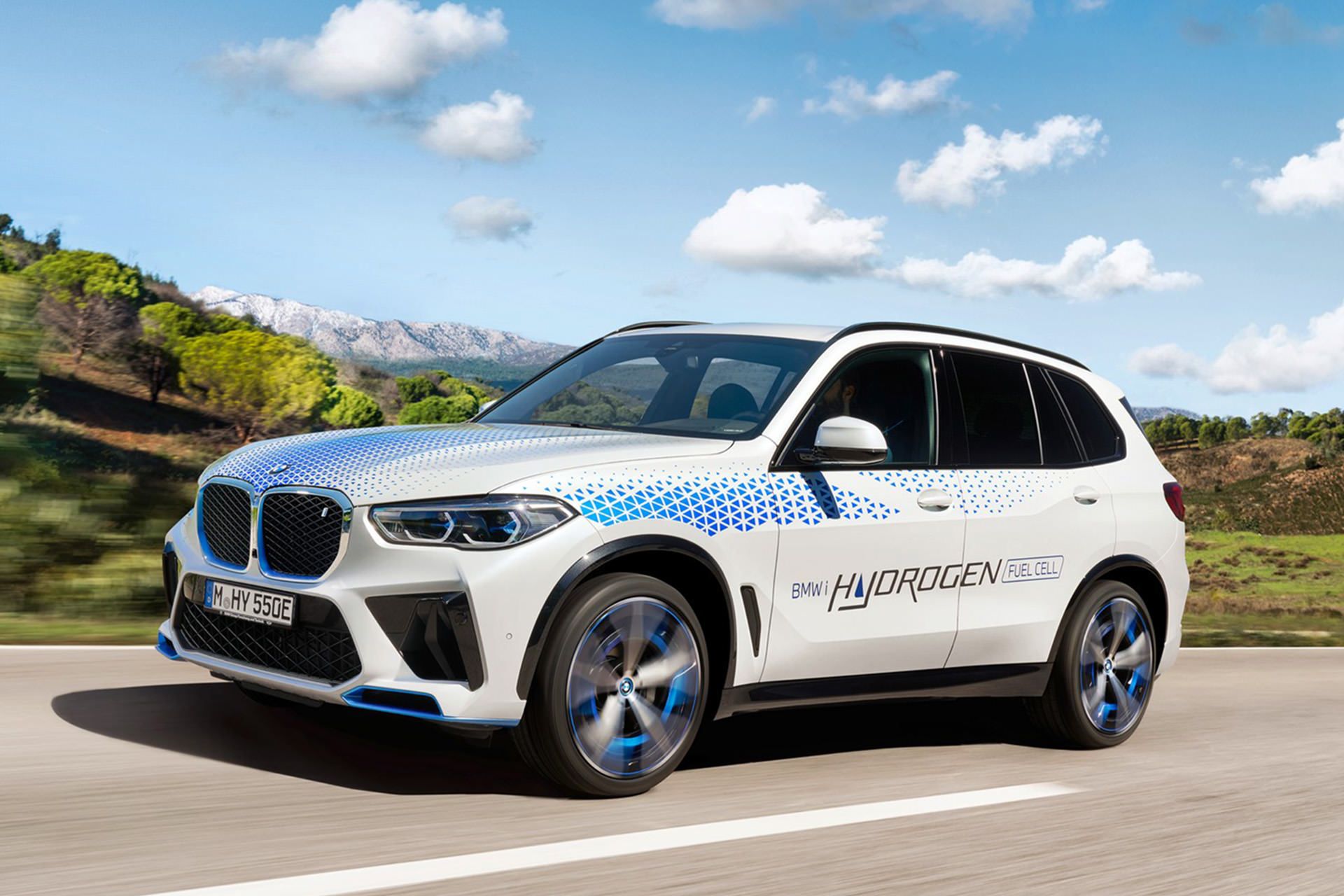 2022-BMW-iX5-Hydrogen-16